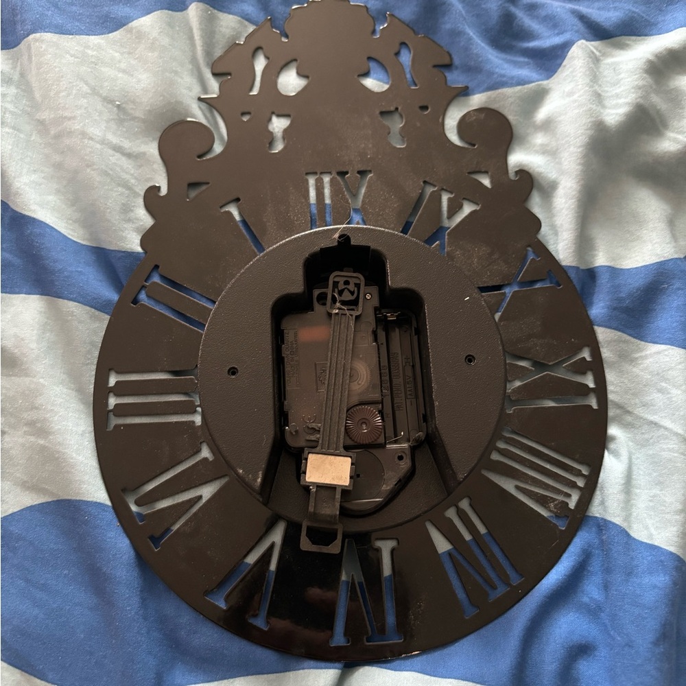 Wall clock - Picture 2 of 2